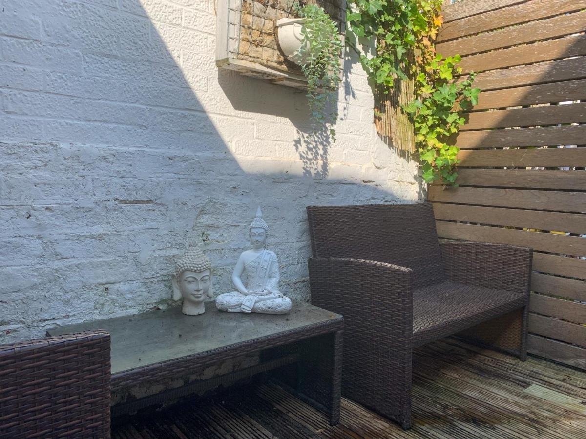 Stay In The Heart Of York At The Hampden - Free Parking - York Holiday Home Buitenkant foto