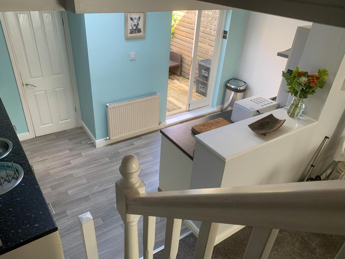 Stay In The Heart Of York At The Hampden - Free Parking - York Holiday Home Buitenkant foto