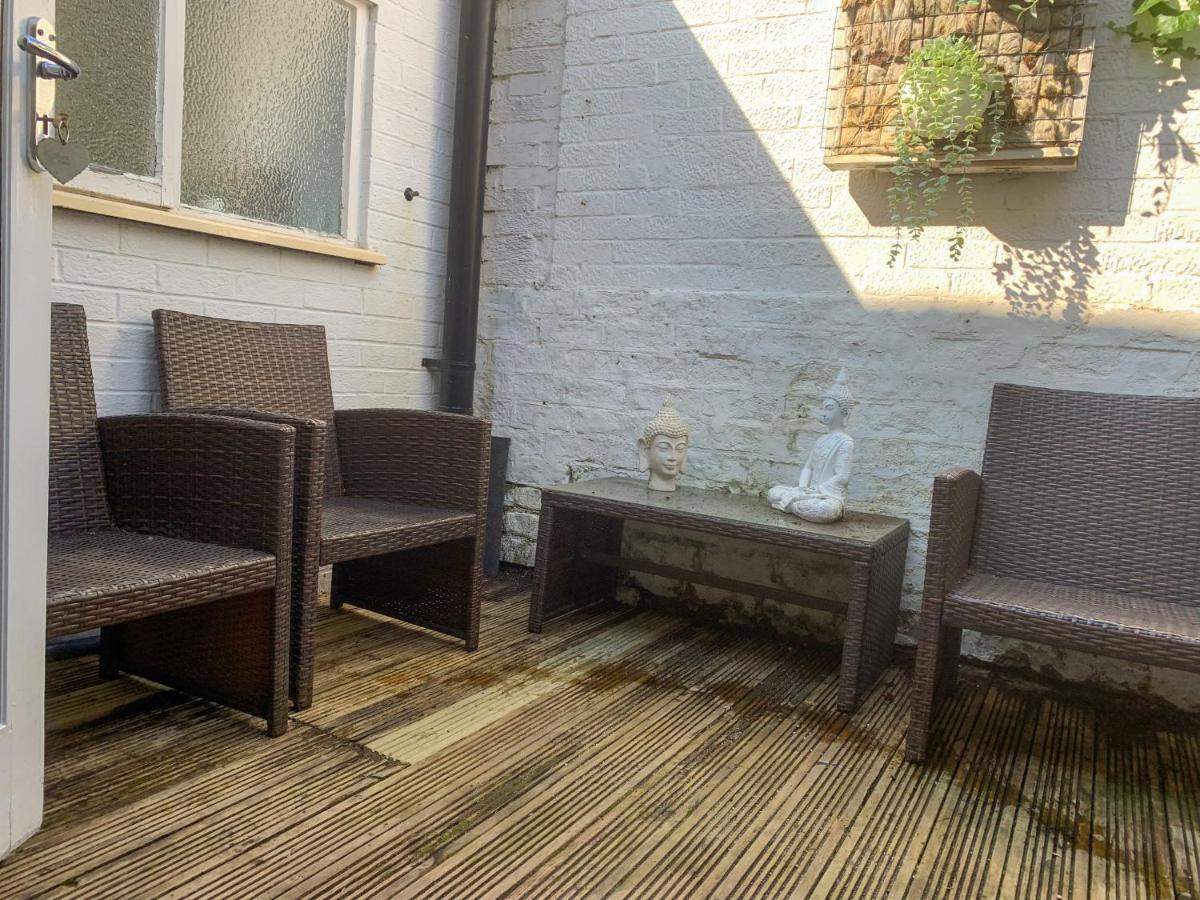 Stay In The Heart Of York At The Hampden - Free Parking - York Holiday Home Buitenkant foto